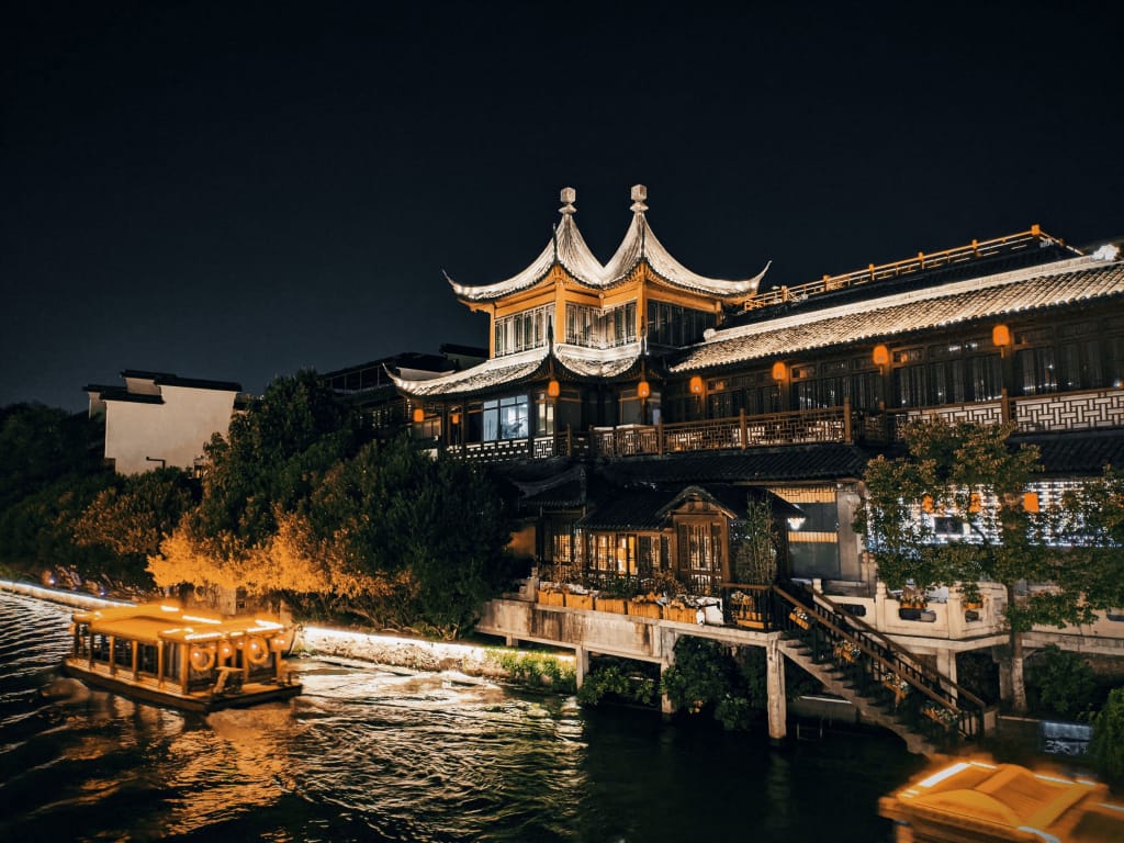樓體燈光設(shè)計(jì).jpg 樓體燈光設(shè)計(jì).jpg